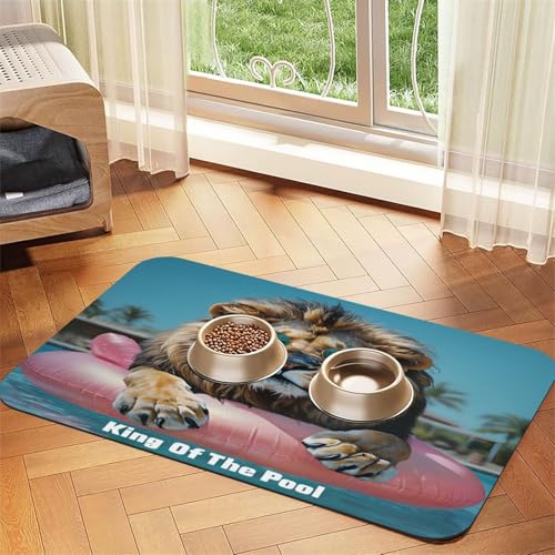 Pool-Futtermatte mit Löwenmotiv, saugfähig, rutschfest, PU-Leder, für Hunde, Katzen, Gummiunterseite, schnell trocknend, rollbar, 43,7 x 30 cm Pool-Futtermatte mit Löwenmotiv, saugfähig, rutschfest, PU-Leder, für Hunde, Katzen, Gummiunterseite, schnell trocknend, rollbar, 43,7 x 30 cm von WDXQHY