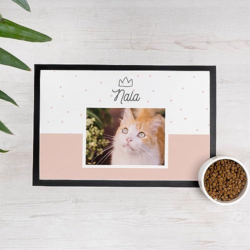 Wanapix | Personalisierte Napfunterlage für Hunde und Katzen | Mit Namen und Foto | Futtermatte für Haustiere | rutschfeste Gummibasis | Waschmaschinengeeignet | 60 x 40 cm |Baby Collage von Wanapix