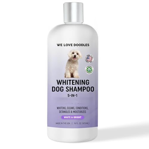 Whitening Hundeshampoo | Bio-Inhaltsstoffe | hergestellt in den USA | Aufhellendes Hundefell | weißes und helles Haar | entfernt Flecken und Verfärbungen Whitening Hundeshampoo | Bio-Inhaltsstoffe | hergestellt in den USA | Aufhellendes Hundefell | weißes und helles Haar | entfernt Flecken und Verfärbungen von We Love Doodles