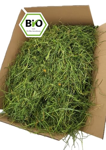 Frisches Bio Wiesenheu - WiesenGold® Bio VitalHeu (10kg) - duftendes Premiumfutter für Meerschweinchen, Kaninchen und Nager, mit vielen Kräutern und Blüten, Heu, KräuterHeu, von WiesenGold