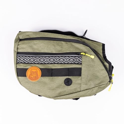 Wilderdog Hunderucksack mit integriertem Geschirr und rückseitig montierter D-Ring-Leinenbefestigung, Griff, zwei Satteltaschen mit 4 Taschen insgesamt, integrierter Kotbeutelspender (Olivgrün, klein) Wilderdog Hunderucksack mit integriertem Geschirr und rückseitig montierter D-Ring-Leinenbefestigung, Griff, zwei Satteltaschen mit 4 Taschen insgesamt, integrierter Kotbeutelspender (Olivgrün, klein) von Wilderdog
