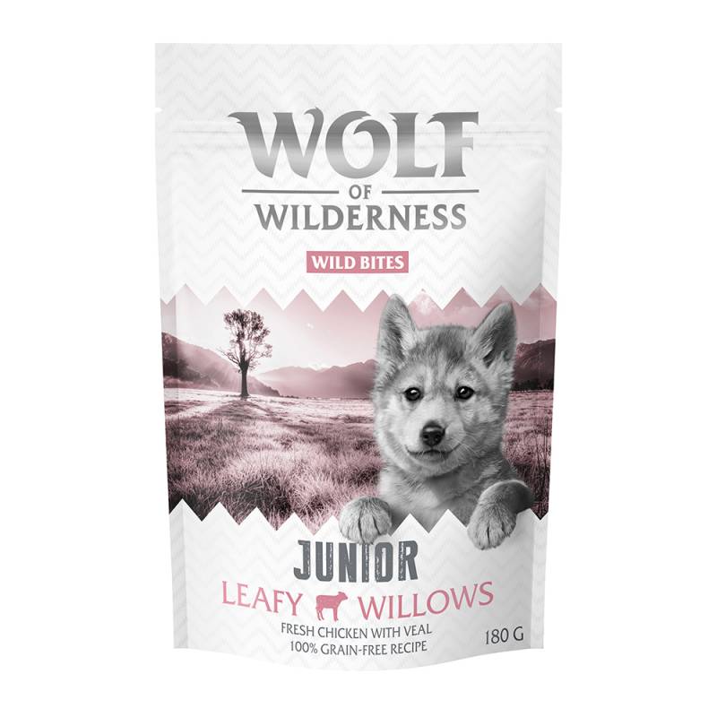Sparpaket 3 x 180 g: Wolf of Wilderness Snack - Wild Bites - JUNIOR Leafy Willows - Kalb & Huhn (kleine Würfel) von Wolf of Wilderness