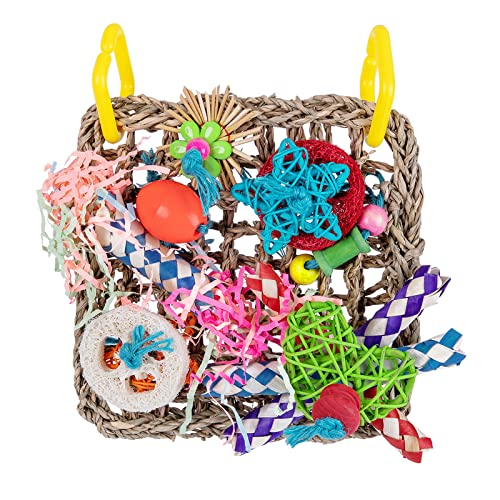 XIANJUN Vogelfuttersuche Wandspielzeug mit Haken zum Aufhängen, 18 x 18 cm, Seegras, gewebte Matte mit bunten Holz-Kunststoff-Kauspielzeug von Fogun