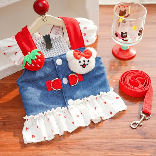 Stylisches Denim-Haustierkleid mit verstellbarem Geschirr & Leinen-Set - Atmungsaktives Frühjahr/Sommer-Outfit für Hunde & Katzen Stylisches Denim-Haustierkleid mit verstellbarem Geschirr & Leinen-Set - Atmungsaktives Frühjahr/Sommer-Outfit für Hunde & Katzen von XINGNIAO