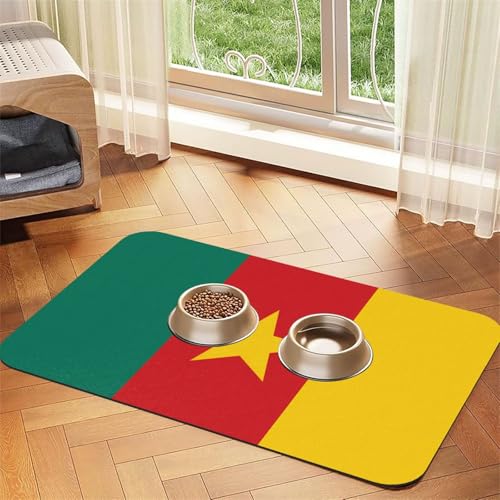 Hundematte mit Flagge von Kamerun, saugfähig, Leder, rutschfest, 40 x 60 cm, schnell trocknend, wasserdicht, waschbar, Napfunterlage Hundematte mit Flagge von Kamerun, saugfähig, Leder, rutschfest, 40 x 60 cm, schnell trocknend, wasserdicht, waschbar, Napfunterlage von XZDAL