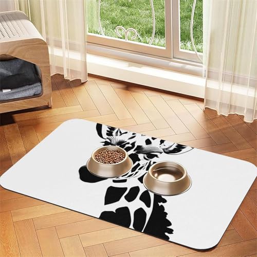 Platzdeckchen für Haustiere, saugfähig, Leder, 40 x 60 cm, schönes Design, für Katzen- und Hundenapf, tragbar, Schwarz / Weiß Platzdeckchen für Haustiere, saugfähig, Leder, 40 x 60 cm, schönes Design, für Katzen- und Hundenapf, tragbar, Schwarz / Weiß von XZDZWK
