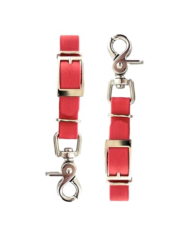 2er Set Steigbügelhalter mit Zusatzfunktion – Halter für Reitplaketten, wasserfestes und reißfestes Gurtband, mit Scherenkarabiner und Schnallenverschluss, in 3 Farben (rot, braun, schwarz) (Rot) von ZAVVIT