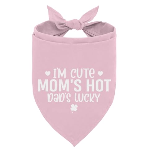 Halstuch mit Aufschrift "I'm Cute Mom's Hot Dad's Lucky Dog", lustiges Haustier-Schal, Zubehör für kleine, mittelgroße Hunde und Katzen, Foto-Requisite, rosa Hundehalstuch, Muttertagsgeschenk Halstuch mit Aufschrift "I'm Cute Mom's Hot Dad's Lucky Dog", lustiges Haustier-Schal, Zubehör für kleine, mittelgroße Hunde und Katzen, Foto-Requisite, rosa Hundehalstuch, Muttertagsgeschenk von ZPPRJF
