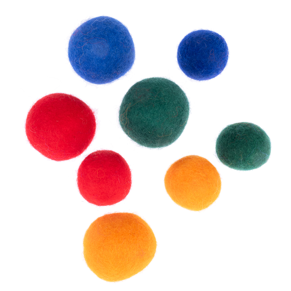 zooplus Basics Katzenspielzeug Filzbälle - 8er Set (4 x Ø 4 cm, 4 x Ø 3 cm) von Zooplus Basics