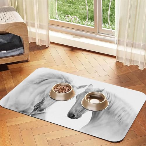 Leuchtend rosa lila Blumenmuster,wasserdichte Futtermatte für Haustiere, Tischsets für Katzen und Hunde für Futter und Wasser, Futtermatten aus PU-Leder,40x60cm Leuchtend rosa lila Blumenmuster,wasserdichte Futtermatte für Haustiere, Tischsets für Katzen und Hunde für Futter und Wasser, Futtermatten aus PU-Leder,40x60cm von Zouey