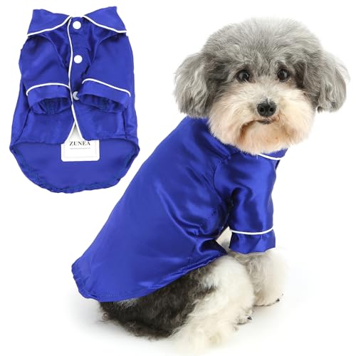 Zunea Schlafanzug Shirt für Kleine Hunde Weiche Kunstseide Revers Welpen Nachtwäsche Kleidung Zweibeinig Shirts für den Innenbereich Chihuahua Yorkie Haustier Urlaub Party Kleidung Blau XS Zunea Schlafanzug Shirt für Kleine Hunde Weiche Kunstseide Revers Welpen Nachtwäsche Kleidung Zweibeinig Shirts für den Innenbereich Chihuahua Yorkie Haustier Urlaub Party Kleidung Blau XS von Zunea