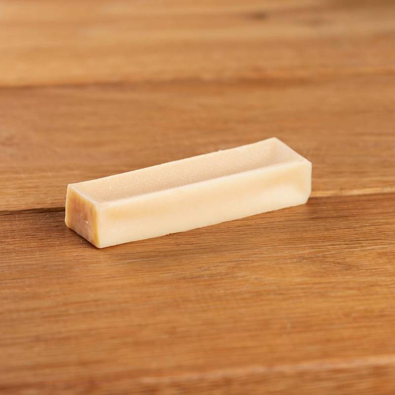alsa-nature Kaukäse Kauartikel, Inhalt: 1 Stück, Gr. M, Breite: ca. 3 cm, Länge: ca. 12 cm, Hundefutter von alsa-nature