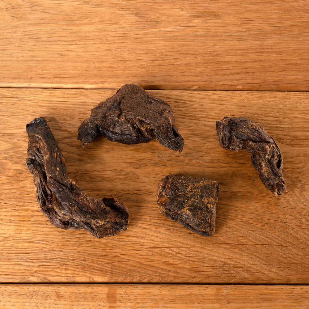 alsa-nature Pferdefleisch Kauartikel, 200 g, Breite: ca. 2 cm, Länge: ca. 8 - 12 cm, Hundefutter von alsa-nature