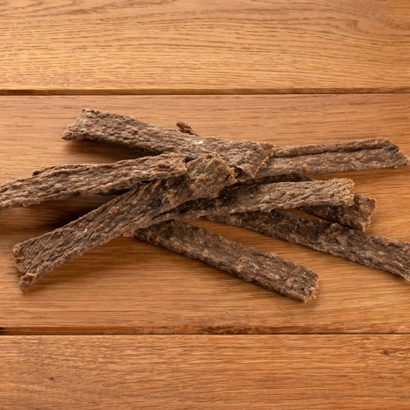 alsa-nature Ziegenfleisch Kauartikel, 100 g, Breite: ca. 2 cm, Länge: ca. 13 cm, Hundefutter von alsa-nature