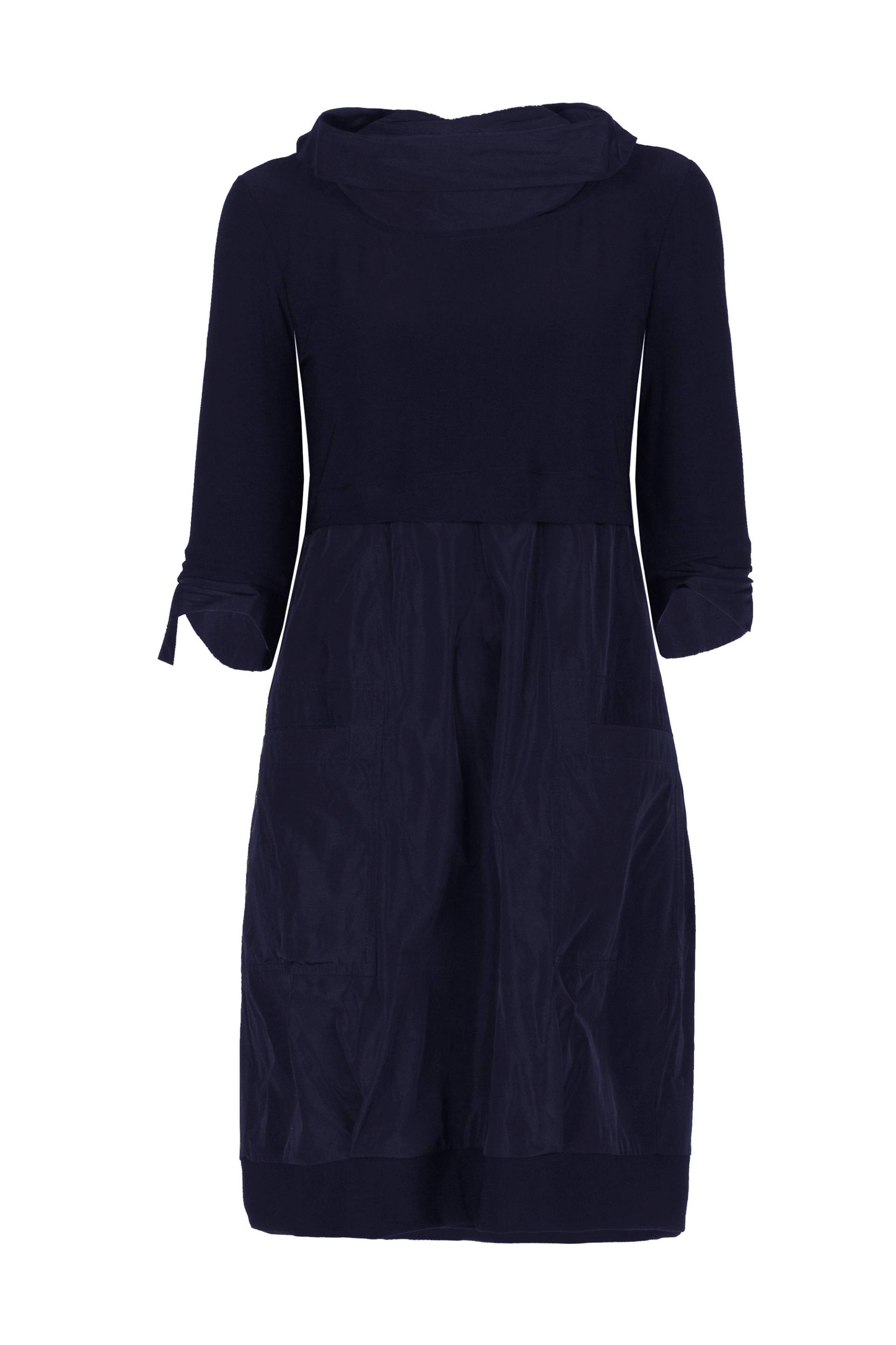 Bequemes Kleid mit Empire-Taille und Stehkragen