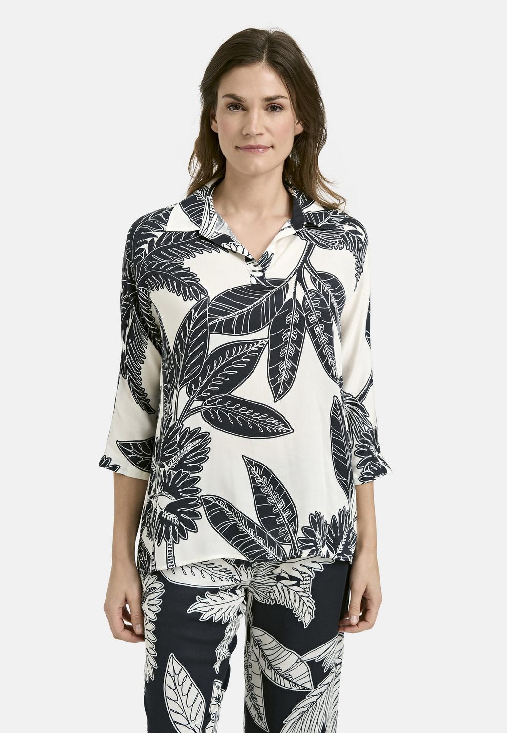 HALF PLACKET COLLAR BLOUSE