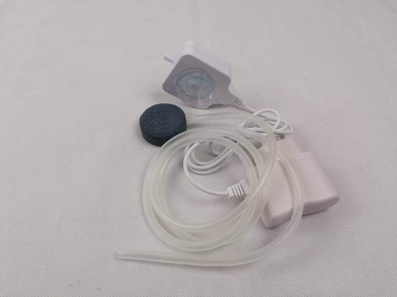 Nano Aquarienluftpumpe weiß eckig 18l/h mit hochmoderner Piezotechnologie, Eckig Nano Aquarienluftpumpe weiß eckig 18l/h mit hochmoderner Piezotechnologie, Eckig