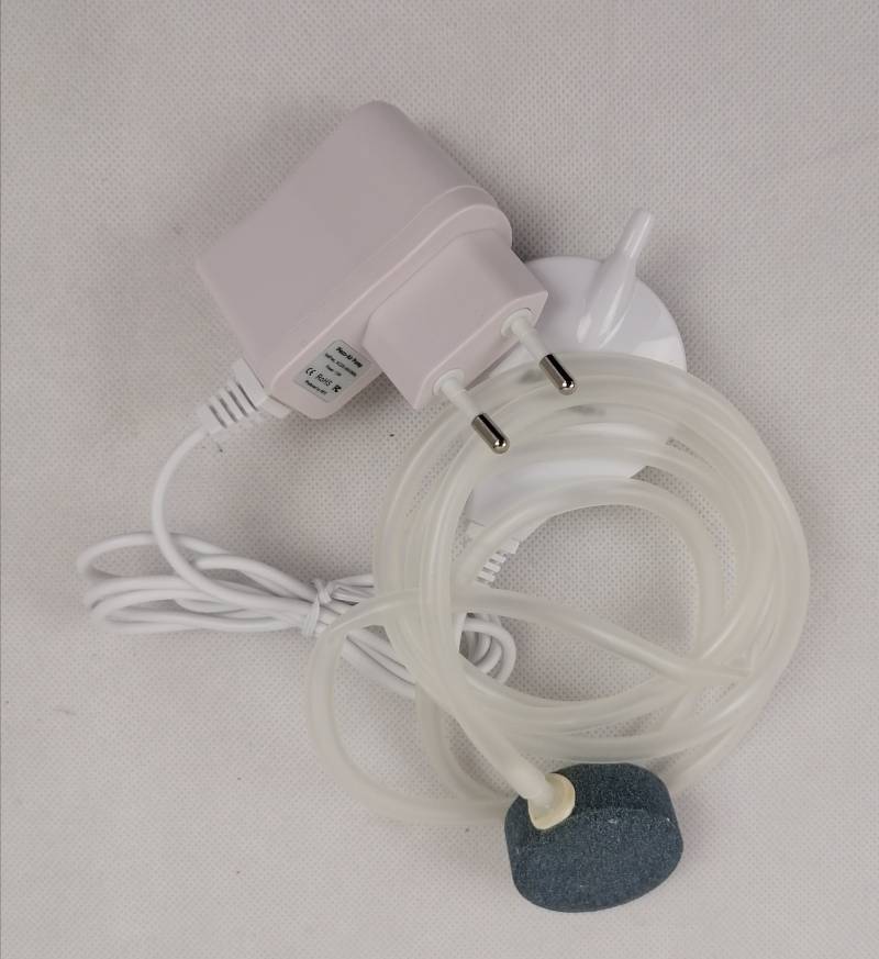 Nano Aquarienluftpumpe weiß rund 18l/h mit hochmoderner Piezotechnologie, Rund
