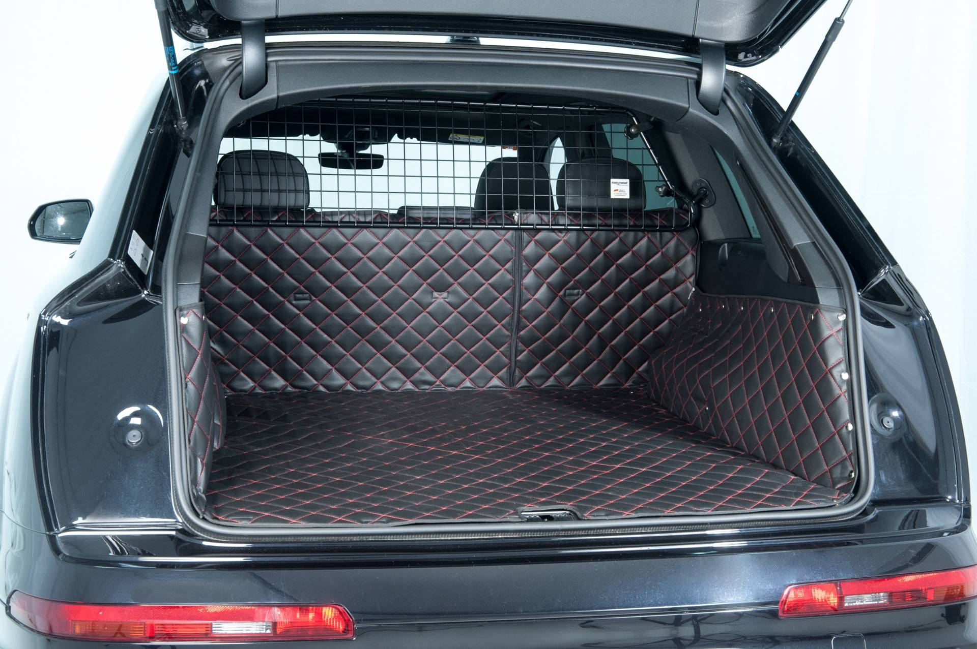 Starliner Deluxe Kofferraumwanne schwarz/rot für OPEL Insignia Sports Tourer (Typ A), Bj. 2009 - 2017