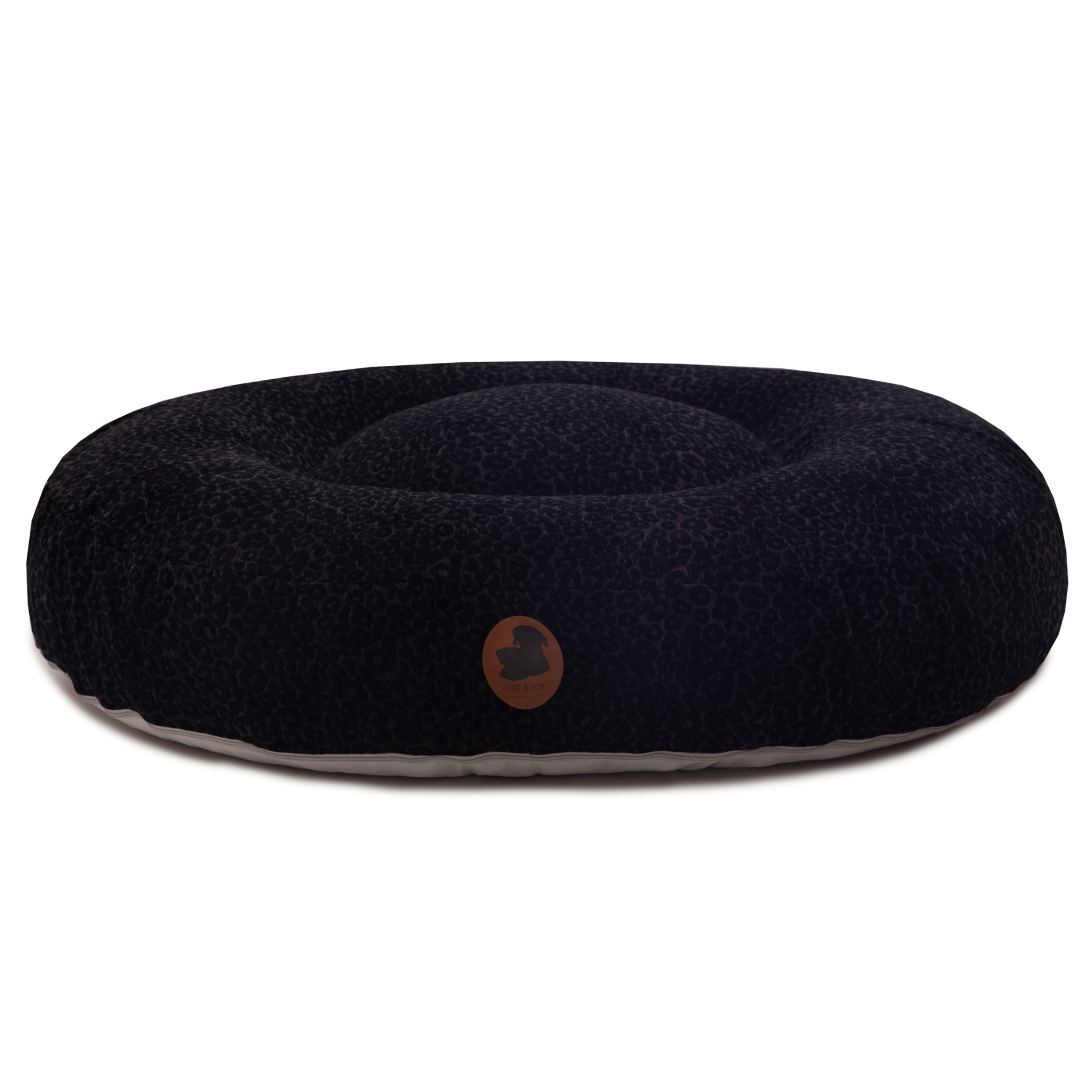 Wau-Bed Leo Leo Black / Oval / S (80x60cm) von EMMY&PEPE