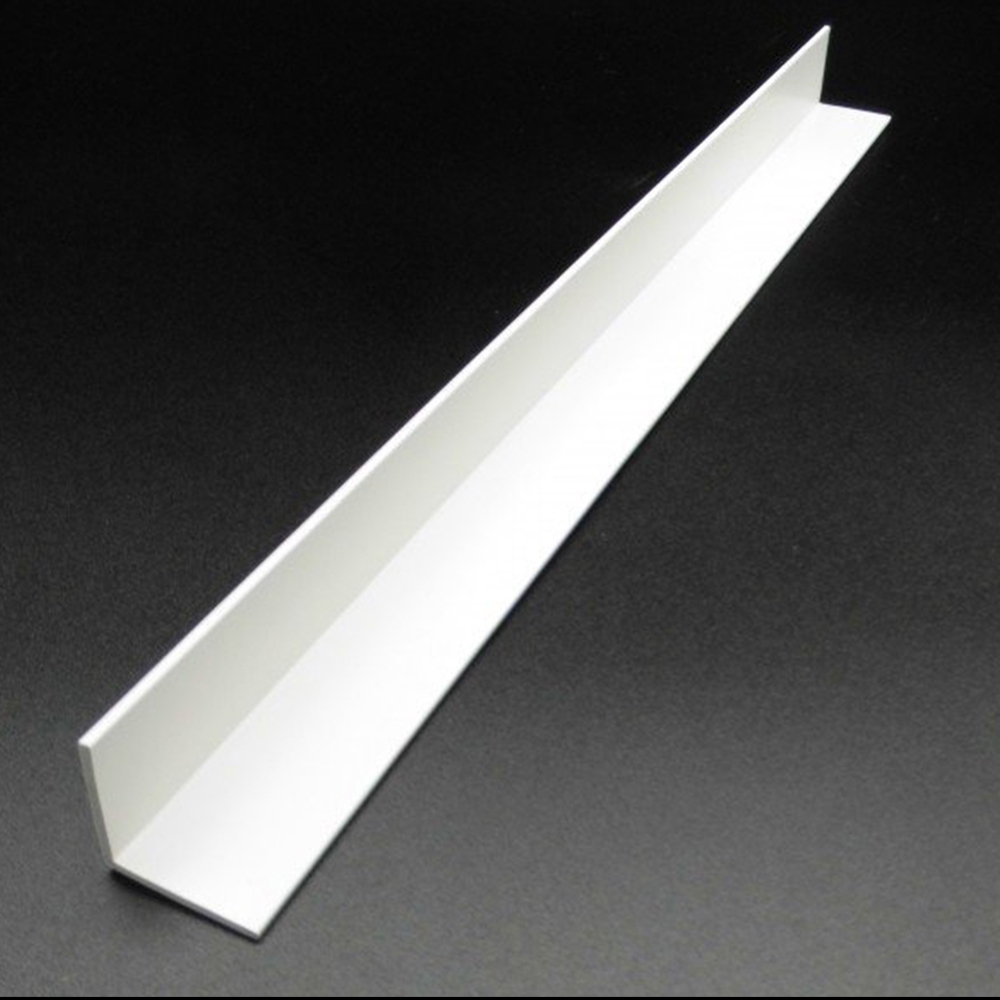 Winkel aus Kunststoff 100 cm 3 x 3 cm