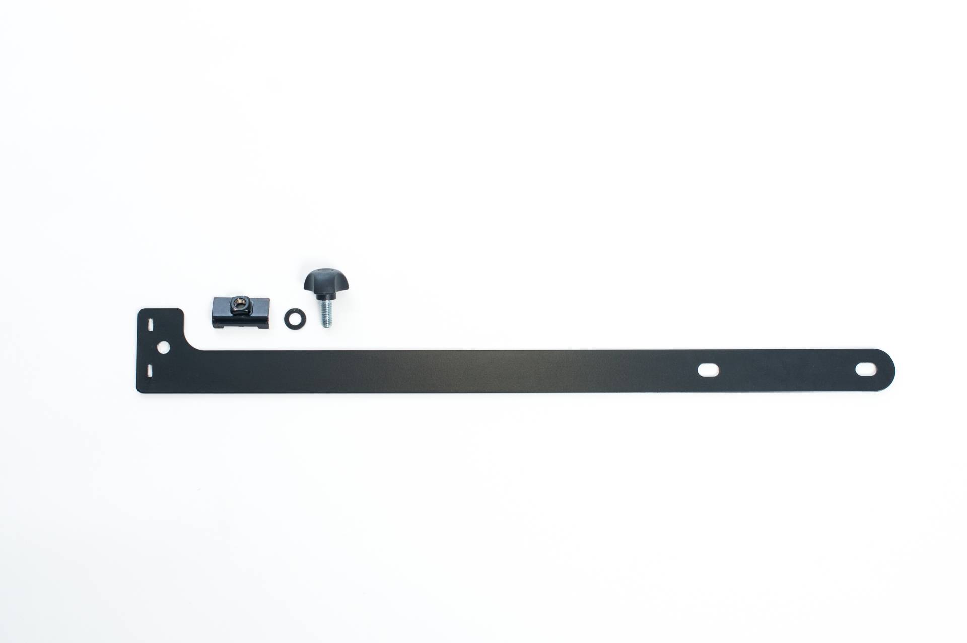 Zusatz-Bodenhalter für Ladeschienensystem an die Teiler 20421440 und 3G9017221 VW Passat Variant (Typen 3G/B8/B9), Bj.2015 - 2023