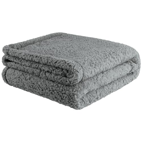 furrybaby Premium Fluffy Fleece Dog Blanket, Soft and Warm Pet Throw for Dogs & Cats Grey (Medium (80x100cm von furrybaby