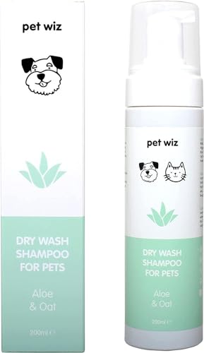 Trockenwasch - Shampoo für Haustiere - Beruhigend & Desodorierend, Natürliche Inhaltsstoffe, Schnell Trocknend & Kein Ausspülen Erforderlich (Aloe Vera und Haferflocken) von pet wiz