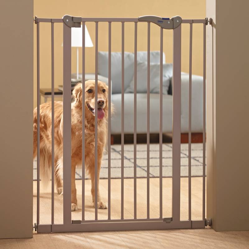 Savic Dog Barrier Treppenschutz mit Katzenklappe - Höhe 107 cm, 7 cm Verlängerung Savic Dog Barrier Treppenschutz mit Katzenklappe - Höhe 107 cm, 7 cm Verlängerung von savic