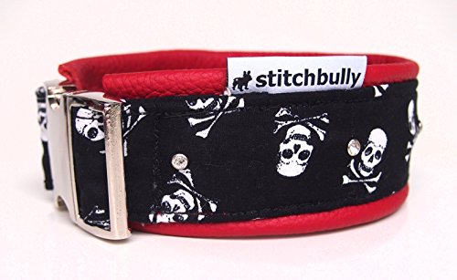 Halsband mit Totenköpfen,Kunstlederfutter, Stoffhalsband mit Straß HB0004 von stitchbully